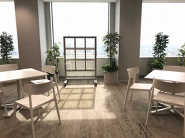 NTT-AT「発電できる透明ガラス」の性能アップ版「SQPVガラス V2」をinQsと共同開発　評価用サンプルの提供開始