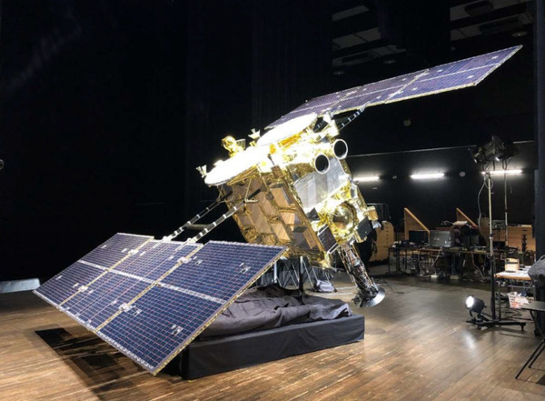 国内最大の航空宇宙産業の総合展示会「2024国際航空宇宙展」開催　「はやぶさ2」の実物大模型や月面プラントVR体験なども展示