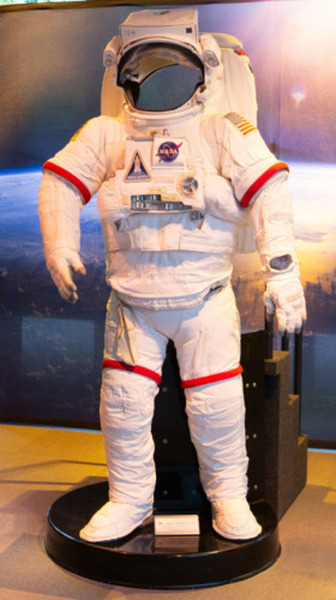 国内最大の航空宇宙産業の総合展示会「2024国際航空宇宙展」開催　「はやぶさ2」の実物大模型や月面プラントVR体験なども展示