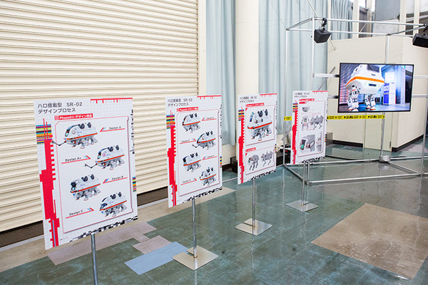 現代科学でビーム・サーベルは実現できる？ハロが乗った多脚型ロボットの操縦体験、横浜ガンダムの手でジャンケン「GUNDAM NEXT FUTURE SCIENCE展」内覧会レポート