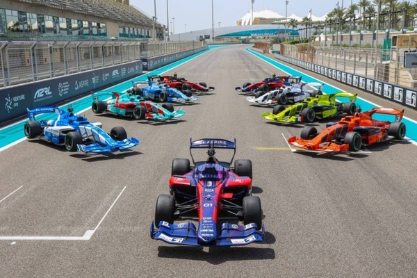 元F1レーサーとAI が対決？自動運転フォーミュラカーによるデモレース開催　スーパーフォーミュラ最終戦 鈴鹿で