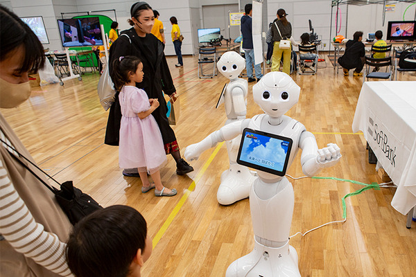 家族連れでちょっと先の面白い未来を体験「ちょもろー2024」レポート(1) ロボットや最新技術との触れあい編