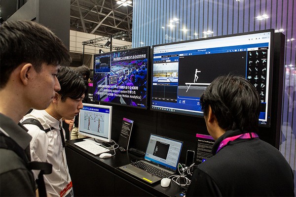 富士通　AIが生活の良いバディになる未来「スポーツ/ヘルスケア/能楽でAIがアドバイス」を体験展示　筆者も挑戦　CEATEC 2024