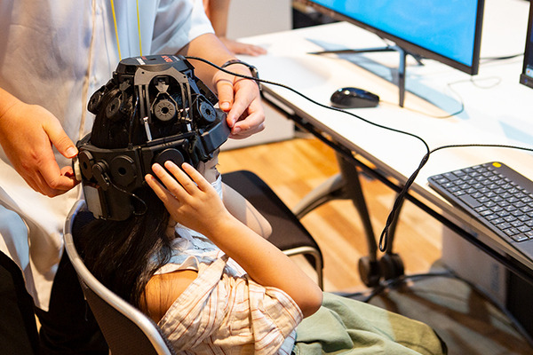 アバター・触覚・脳波・身体拡張・VR 未来の可能性を体感する「みんなの脳世界2024 ～超多様～」「ちょもろー2024」レポート(3)