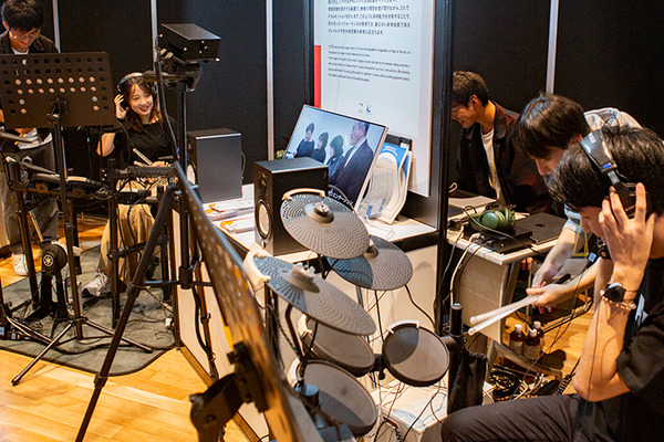 アバター・触覚・脳波・身体拡張・VR 未来の可能性を体感する「みんなの脳世界2024 ～超多様～」「ちょもろー2024」レポート(3)
