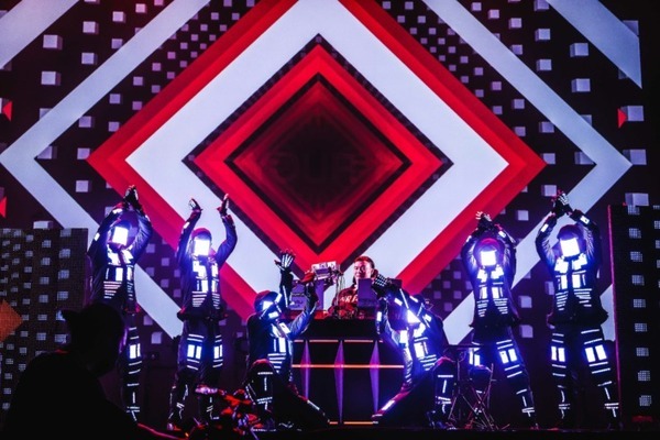 ALS啓発 音楽フェス「MOVE FES. 2024」11/24にハイブリッド開催　脳波でロボットアームを操作する身体拡張パフォーマンスなど