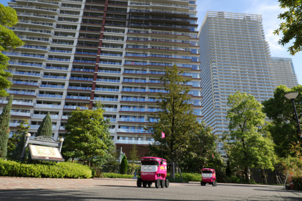 楽天、自動配送ロボットによる「楽天無人配送」を晴海周辺でサービス提供開始　スタバ、吉野家、文化堂の5,300品以上の商品を夜間・雨天時も配送