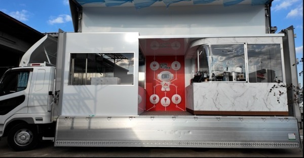 【日本初】ロボットカフェを搭載したフードトラックを東京タワーで期間限定オープン　川崎重工の双腕ロボット「Duaro 2」を採用