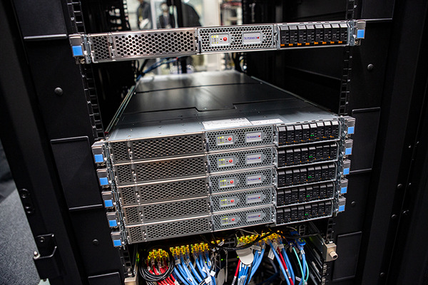 ソフトバンクが通信にAIを活用「AI-RAN」を四足歩行ロボットでデモ！生成AIやLLMでどう変わる？AITRASとNVIDIA AI Enterprize