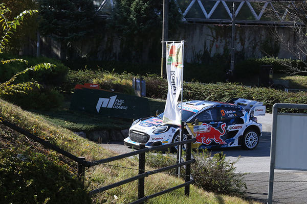 WRC「ラリージャパン2024」開幕！ホームのトヨタGRがヒョンデとの最終決戦へ！「シェイクダウン」や「現地の様子」写真レポート
