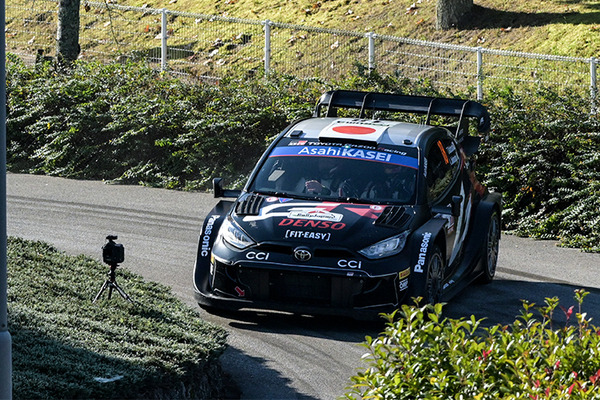 WRC「ラリージャパン2024」開幕！ホームのトヨタGRがヒョンデとの最終決戦へ！「シェイクダウン」や「現地の様子」写真レポート