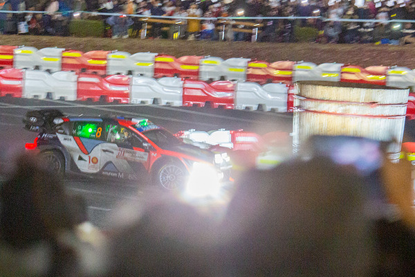 WRCラリージャパン　勝田貴元選手が岡崎ナイトステージで2連続トップタイム