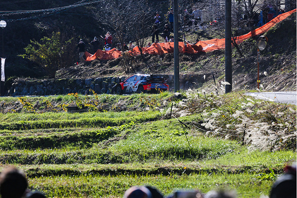 WRCラリージャパン 一般車両が競技コースに進入し、SS12はキャンセルに　3日目を終えての総合順位は・・