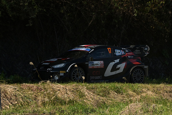 WRCラリージャパン 一般車両が競技コースに進入し、SS12はキャンセルに　3日目を終えての総合順位は・・