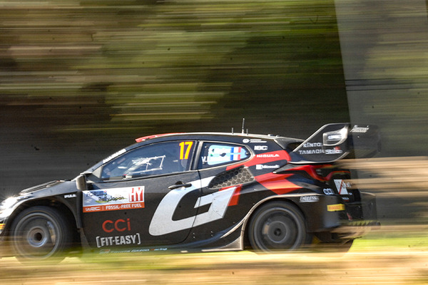 WRCラリージャパン 一般車両が競技コースに進入し、SS12はキャンセルに　3日目を終えての総合順位は・・