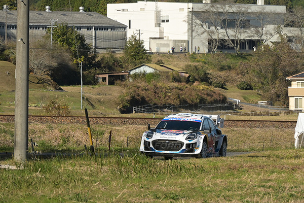 WRCラリージャパン 一般車両が競技コースに進入し、SS12はキャンセルに　3日目を終えての総合順位は・・