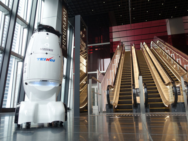 TODA BUILDINGと虎ノ門ヒルズ ステーションタワーで警備ロボット「SQ-2」が本格稼働　施設全体の警備員の負担軽減に寄与