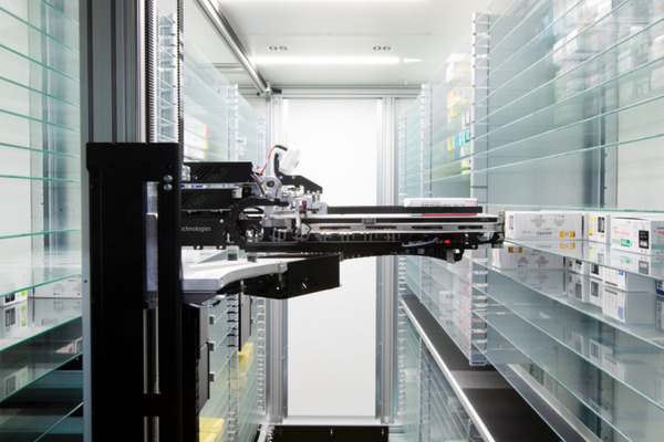 GMOヘルステック「処方薬デリバリーサービス」本格始動　送料や利用料無料 「薬局24」と「調剤ロボット」を特別公開