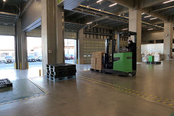 日販の物流新拠点「N-PORT新座」に自在型自動倉庫「ラピュタASRS」が導入　多品種少量在庫管理に対応