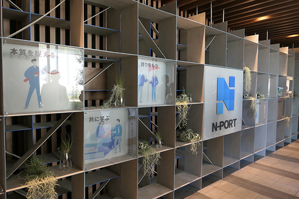 日販の物流新拠点「N-PORT新座」に自在型自動倉庫「ラピュタASRS」が導入　多品種少量在庫管理に対応