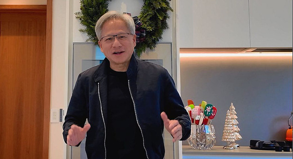 NVIDIAが「Jetson Orin Nano Super」をXmas装飾のキッチンで発表！生成AIモデルの性能を70%も向上、価格は半額