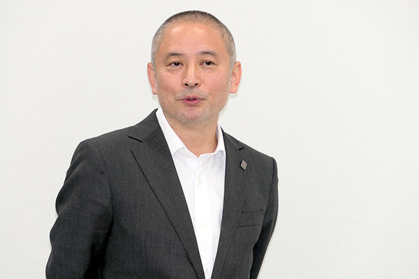東亜DKKが狭山拠点にAutoStoreを導入。掘り下げで段数を稼ぎ、出荷荷待ち時間も短縮。多品種の部品管理を効率的に