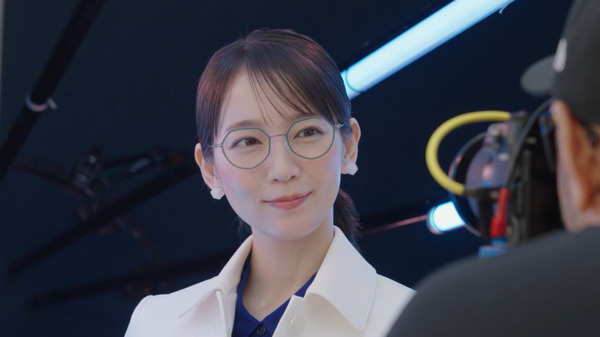 吉岡里帆が「AI DIC岡里帆」に！吉岡さんのAIボイスとの音声チャットもOPEN　DICのブランドCM第6弾