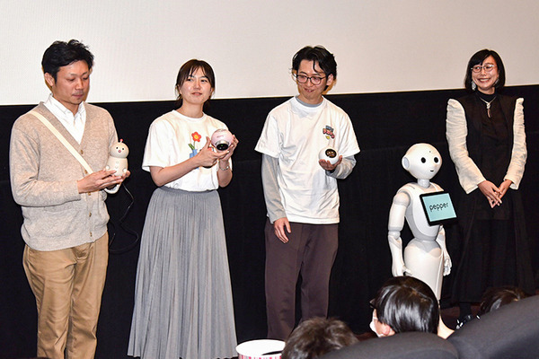 アシストロボット『野生の島のロズ』の感動物語が世界43カ国でNo.1ヒット!「THE★ROBOTS」が子供たち体験イベントに登場