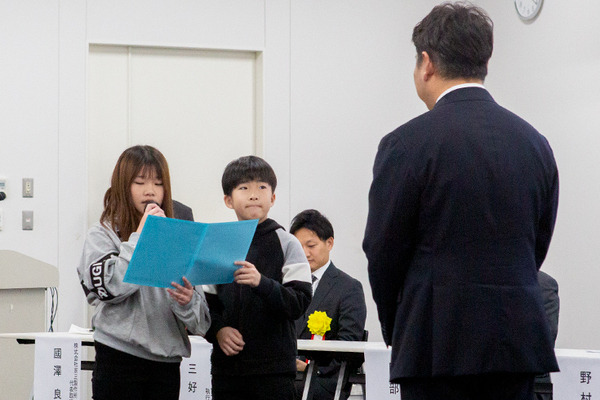 川崎市で都県をまたぐ自動運転バスの実証実験スタート、2027年度にレベル4の社会実装を目指す　出発式と試乗会を開催