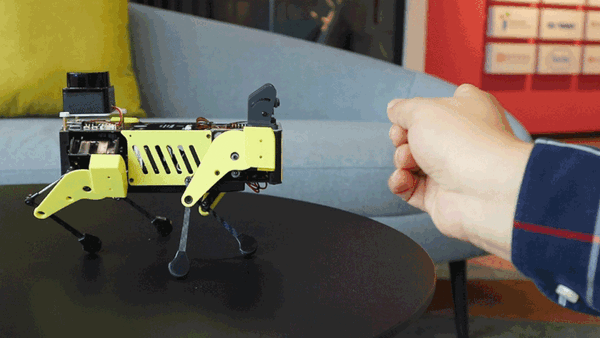 生成AIを搭載したロボット犬「Mini Pupper2」がMakuakeで予約開始　会話でコミュニケーション、ジャンケンや撮影物の説明も