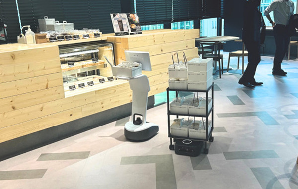 戸田建設が小型自律搬送ロボット「カチャカプロ」導入　採用した理由・活用方法・導入効果を公表
