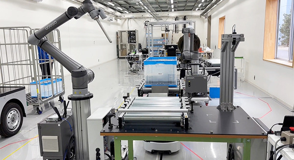 NTT東日本「スマート工場のローカル5Gデモを公開」メーカー異なる複数ロボットやAMR、IoT機器等が連携