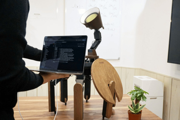 Jizai 自律的に考えて行動する六脚の国産AIロボット「Mi-Mo」の仕様を正式公開　オプションでV-Sido搭載可能