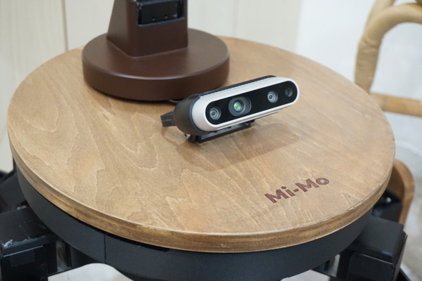 Jizai 自律的に考えて行動する六脚の国産AIロボット「Mi-Mo」の仕様を正式公開　オプションでV-Sido搭載可能