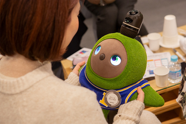 家族型ロボット『LOVOT』には本当に癒やし効果があるのか？診断アプリで確かめる「自律神経整えナイト」参加レポート