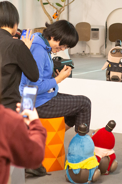 家族型ロボット『LOVOT』には本当に癒やし効果があるのか？診断アプリで確かめる「自律神経整えナイト」参加レポート