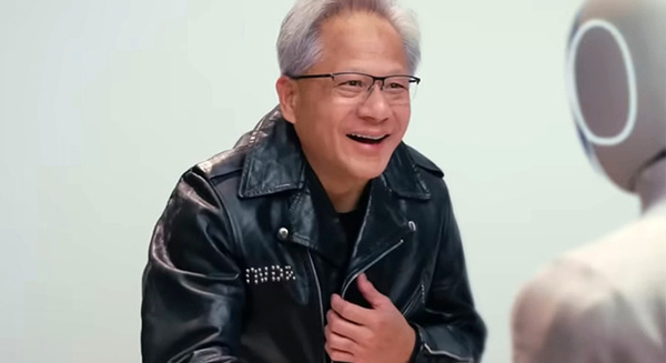 1Xの家庭用ヒューマノイド新型モデルが NVIDIAのCEOに特製の革ジャンをプレゼント　皿洗いを学習する動画を公開