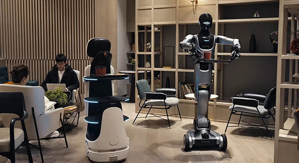 KEENONがセミヒューマノイド「XMAN-R1」を発表　配膳ロボットなど既存製品群と連携する動画も公開