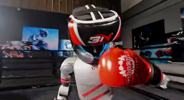 ヒューマノイドが格闘技界に進出!? Unitreeが格闘技の動画を公開、ひと月後に「ロボットファイト」の配信も予告