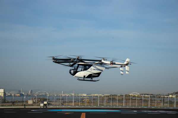 【動画で見る】SkyDriveが大阪・関西万博で「空飛ぶクルマ」のデモ飛行を公開