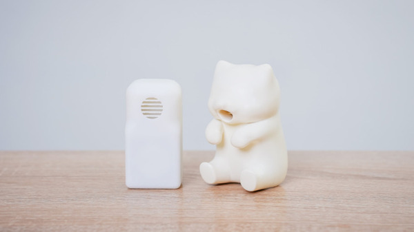 開始後40分で目標金額を達成！ 熱々を「ふーふー」してくれる小型ロボット「猫舌ふーふー」クラファン、3色カラーで実施中