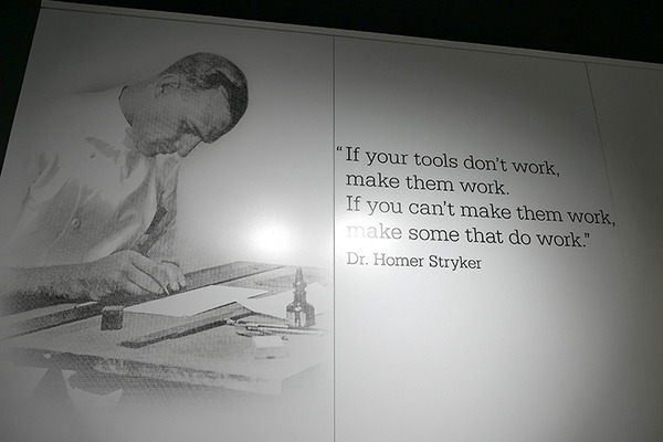 日本ストライカーが本社を拡張移転、ショールーム付きに　人工関節置換術用ロボット「Mako」訓練施設も