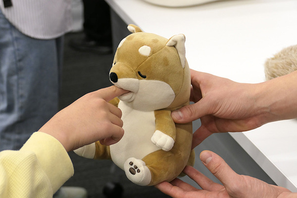 ロボットの未来を語ろう、「コミュニケーションロボット博」開催　各メーカーとオーナーたちが集う