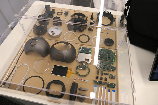 ロボットの未来を語ろう、「コミュニケーションロボット博」開催　各メーカーとオーナーたちが集う