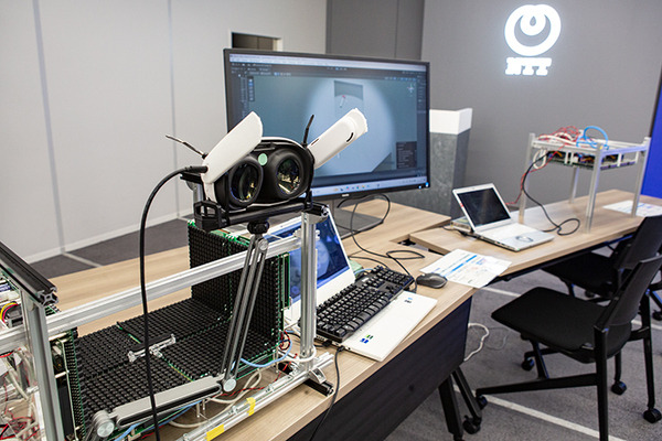 超音波で空中にリアルな触感を創るってどういうこと？　NTTが触れずにつるつる・ざらざらなどの触り心地を演出する技術を発表