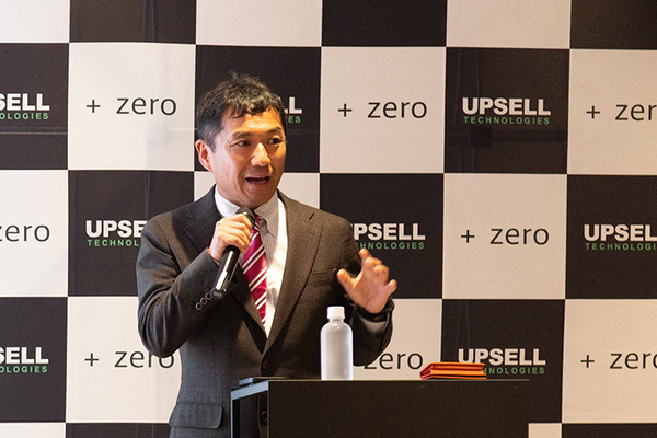 電話での予約受付はAIエージェントが対応、ドライブスルーの注文受付はデジタルヒューマンが担当　「ミライオ」のデモを公開