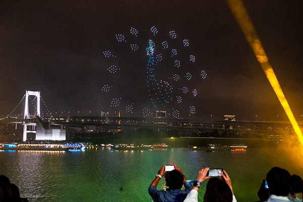 感動が止まらない 圧倒的なド迫力「スターアイランド2025」が今年もやってきた！1800機のドローンと壮大な花火ショー、圧巻のパフォーマンス 体験レポート