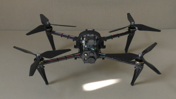 GMO AIR　ドローン展示会でヒューマノイドや四足ロボット、人命救助ドローンなど展示　VRやシミュレータ体験も