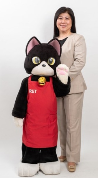 ハグや握手できる着ぐるみロボット　人間と触れ合える軽量キャラクターロボットの進化版　アールティ