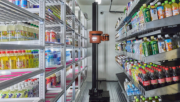 高輪ゲートシティのローソン2店舗がAIロボットを導入　飲料商品の陳列業務の自動化と遠隔操作に対応　テレイグジスタンス